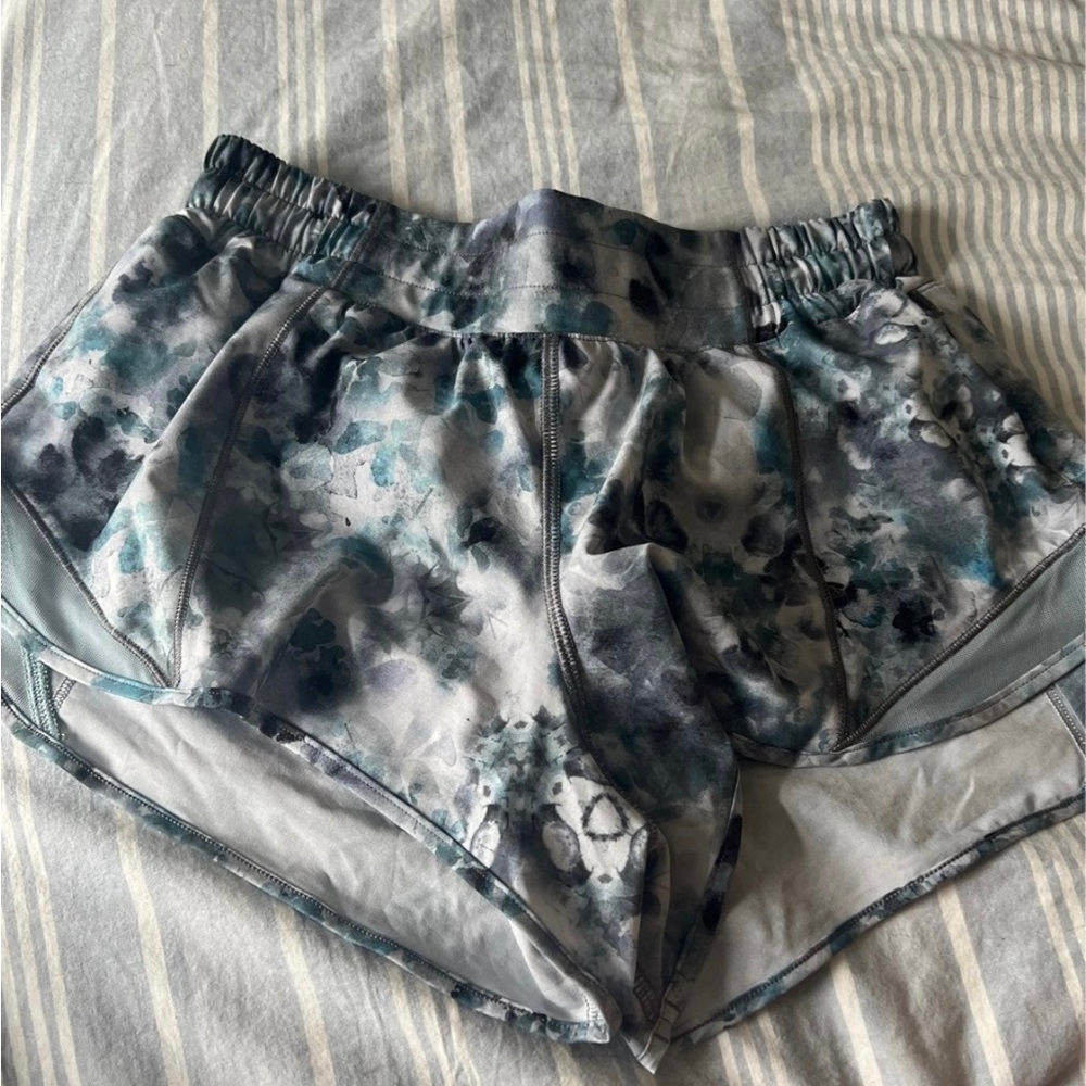 Hotty hot 2.5 in size 6